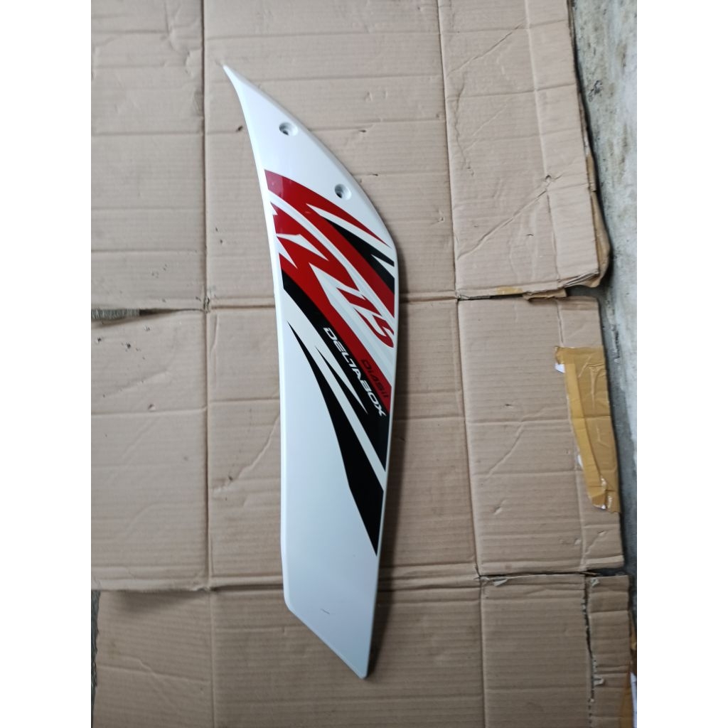 fairing sayap samping luwar yamaha R15 V2 kiri original