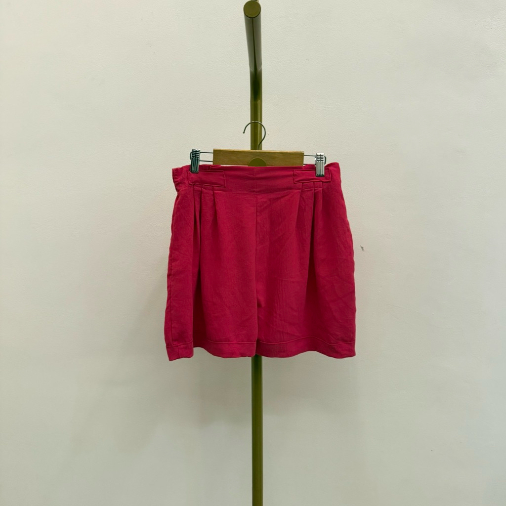 PRELOVED Pink Fuschia Basic High Waist Short Pants Celana Pendek Wanita