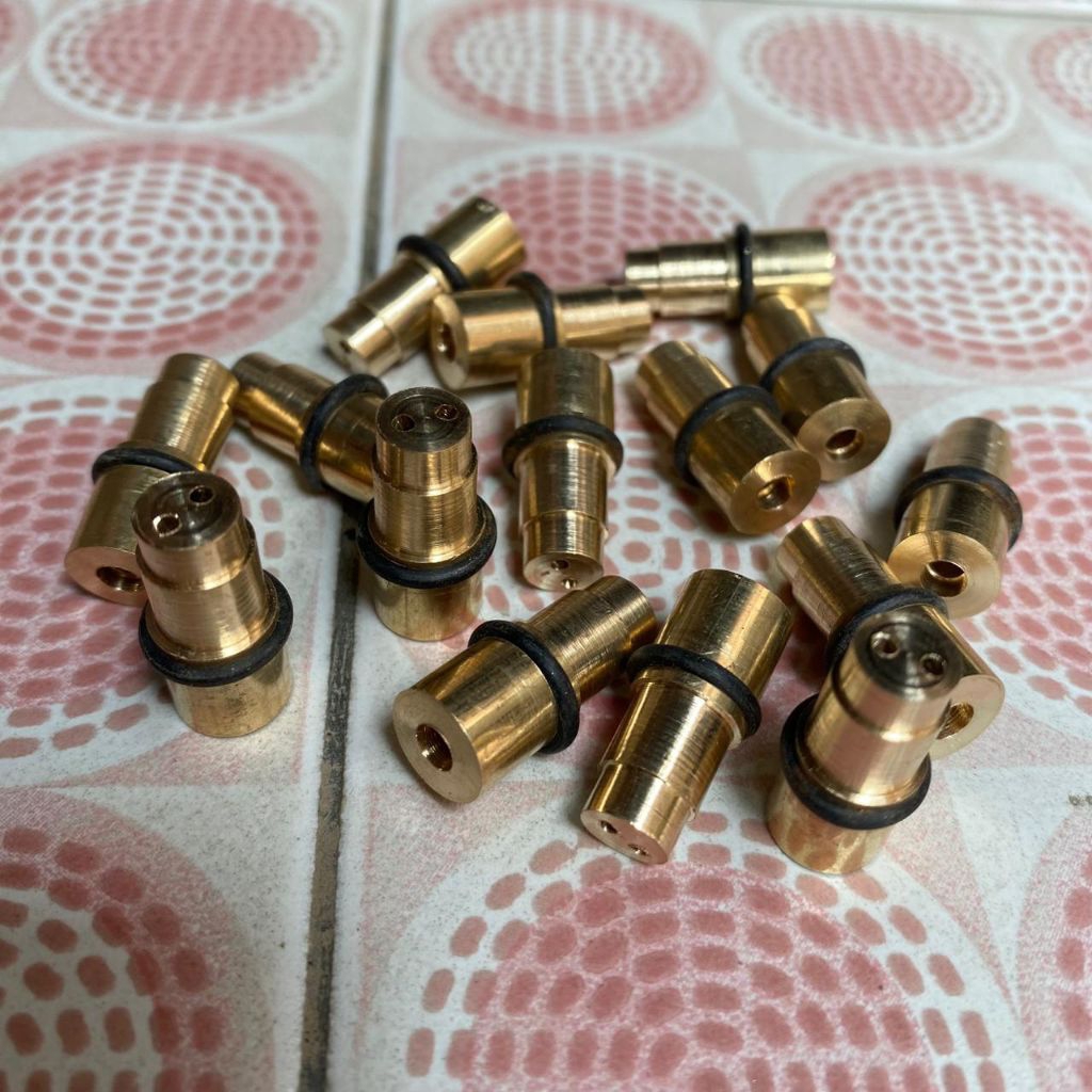 Alat isi ulang gas kaleng portable refil gas kaleng portable simpel botol Robinson