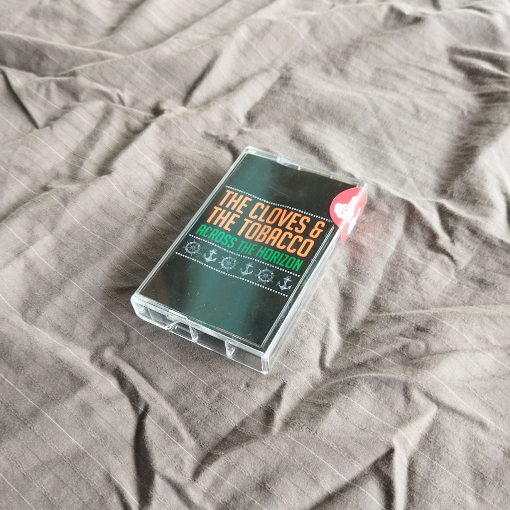 Kaset The Cloves & The Tobac - Across the horizon - Segel - tcatt