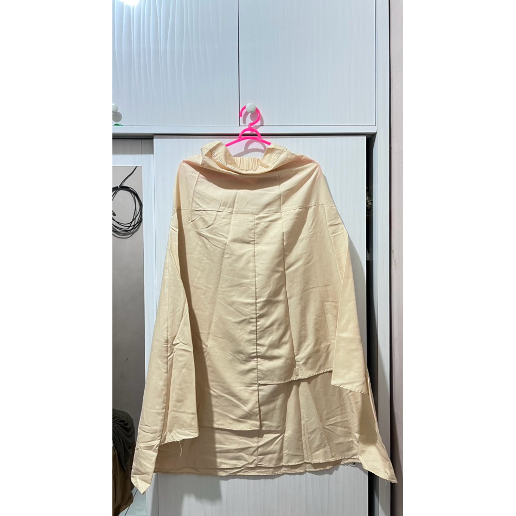 pl rok panjang warna cream
