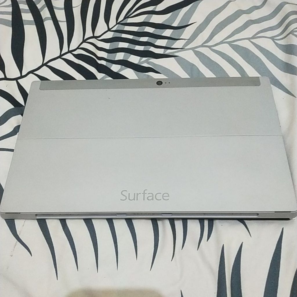 [MATI] Microsoft Surface 2 Windows RT Nvidia Tegra 4 2/32 Tablet Touchsreen Windows Tablet  MINUS