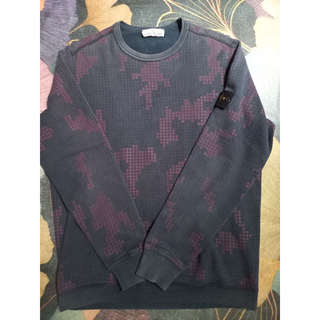 stone island camo grid