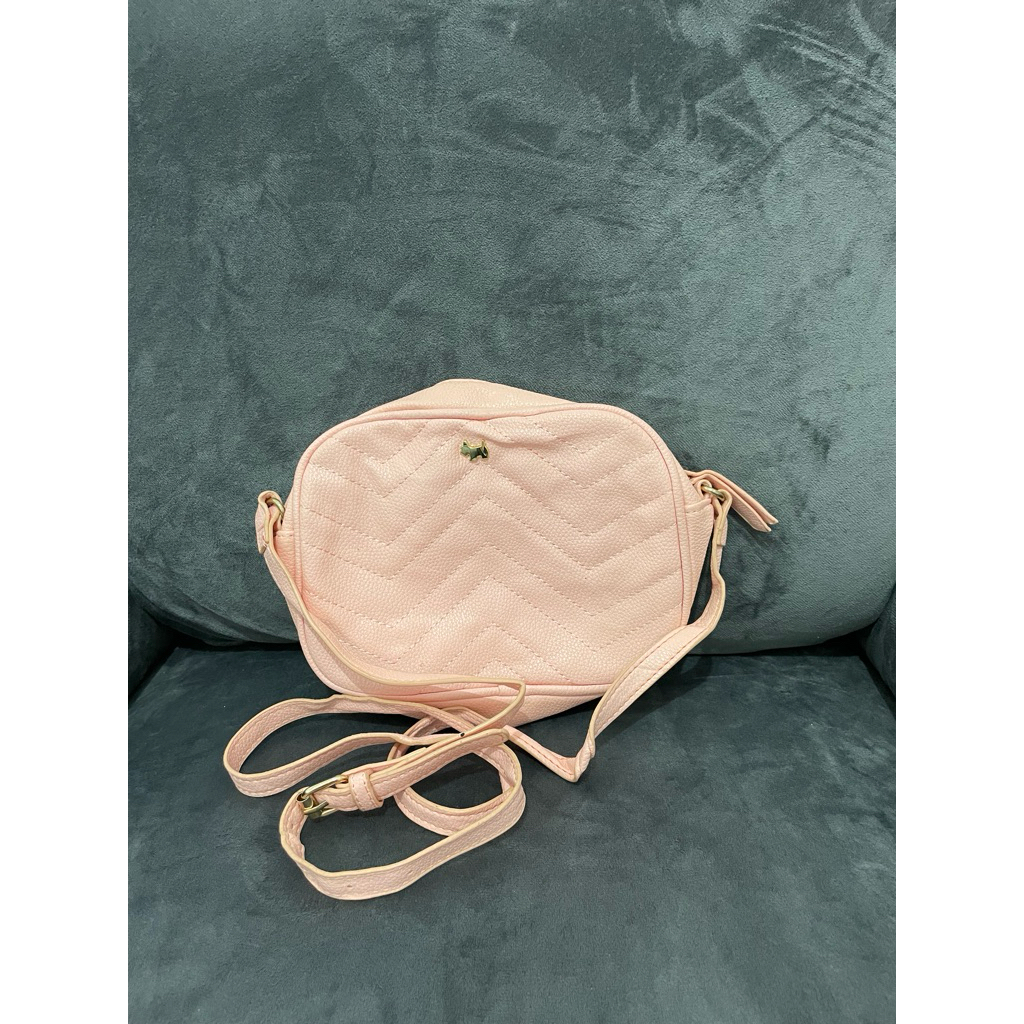 AGATHA SLING BAG PEACH SLING BAG ORIGINAL PRELOVED