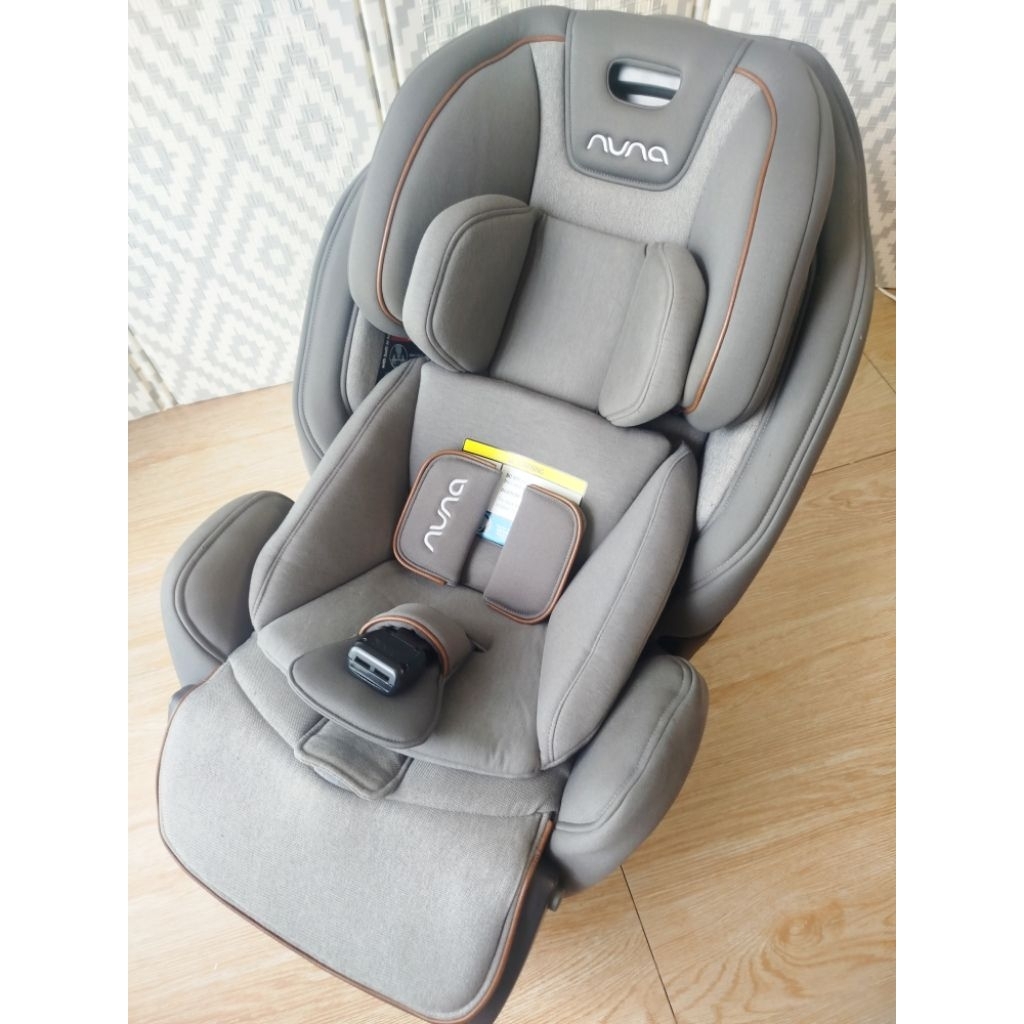 Carseat Nuna Exec Granite Grey Preloved
