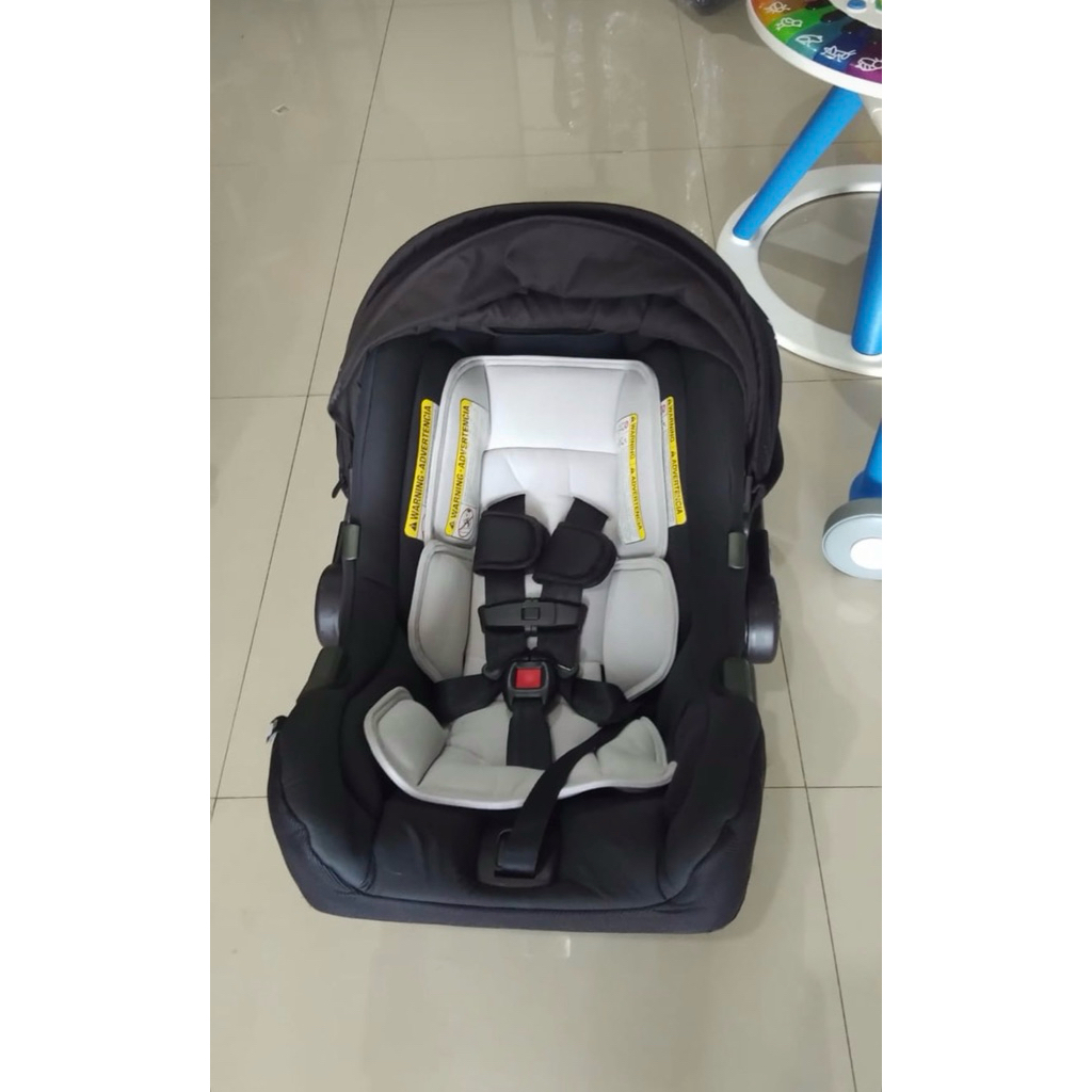 PRELOVED Carseat Nuna Pipa Light Black
