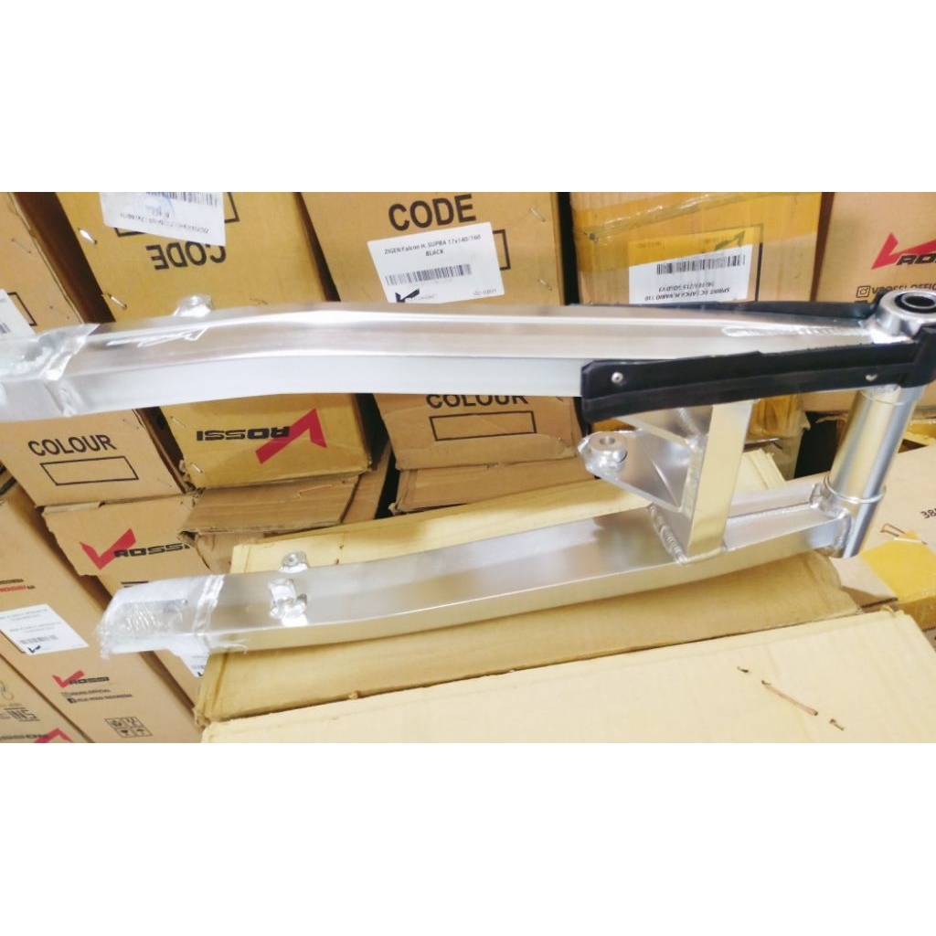 Swing arm  satria Fu 150 Tersedia HITAM, SILVER DAN GOLD