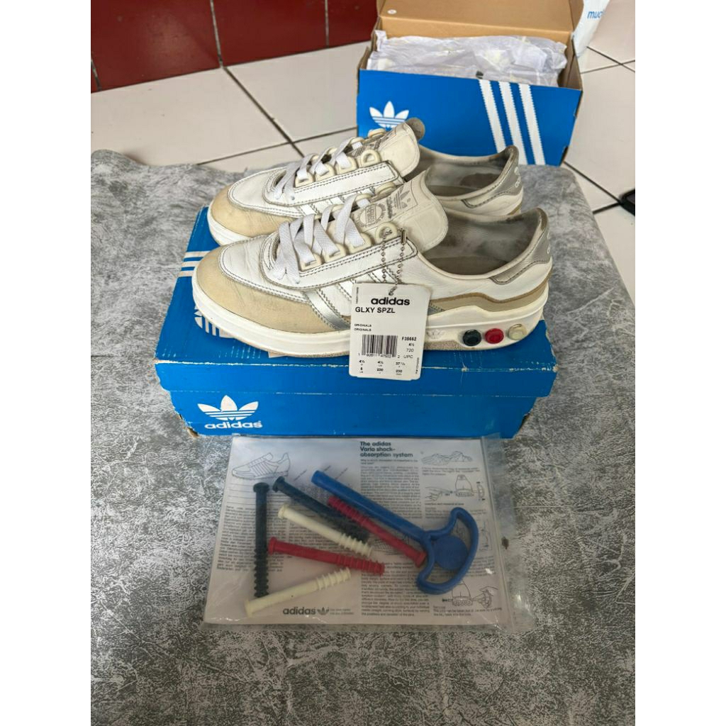Rare Item - Adidas galaxy spzl - Size 37 1/3 fit 39