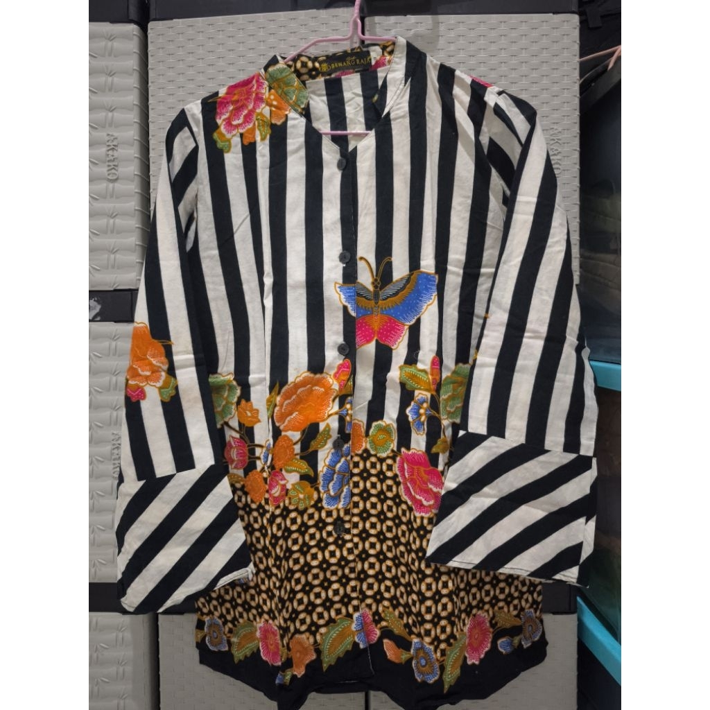 Batik Wanita by Benang Raja