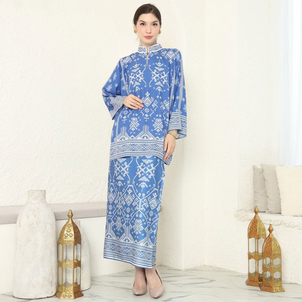 Kebaya Biru | Kebaya Blue | Kebaya Premium | Kebaya Wisuda | Kebaya Modern | Kebaya Wanita | Baju Ku