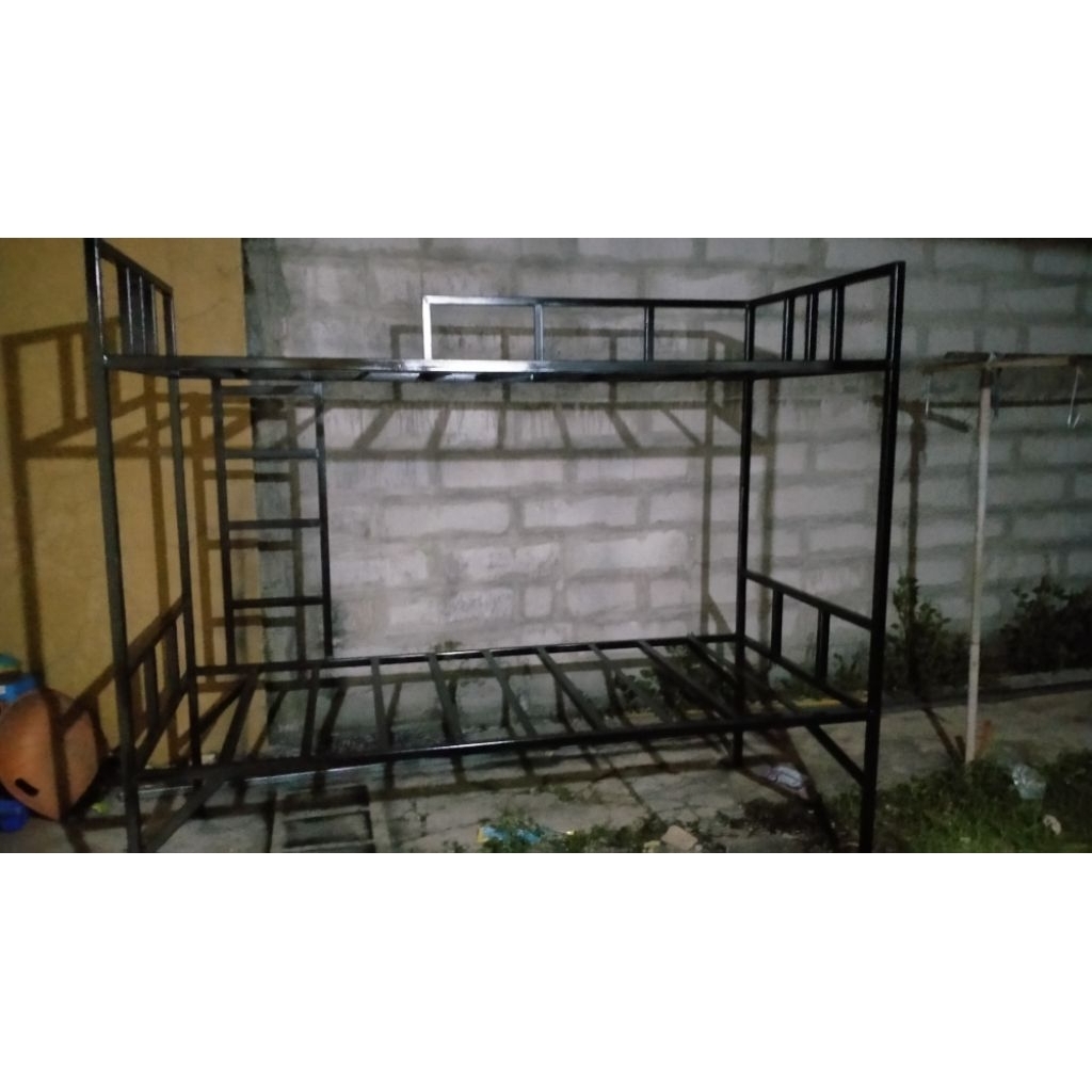 Ranjang tidur tingkat 2 untuk dewasa dan anak anak