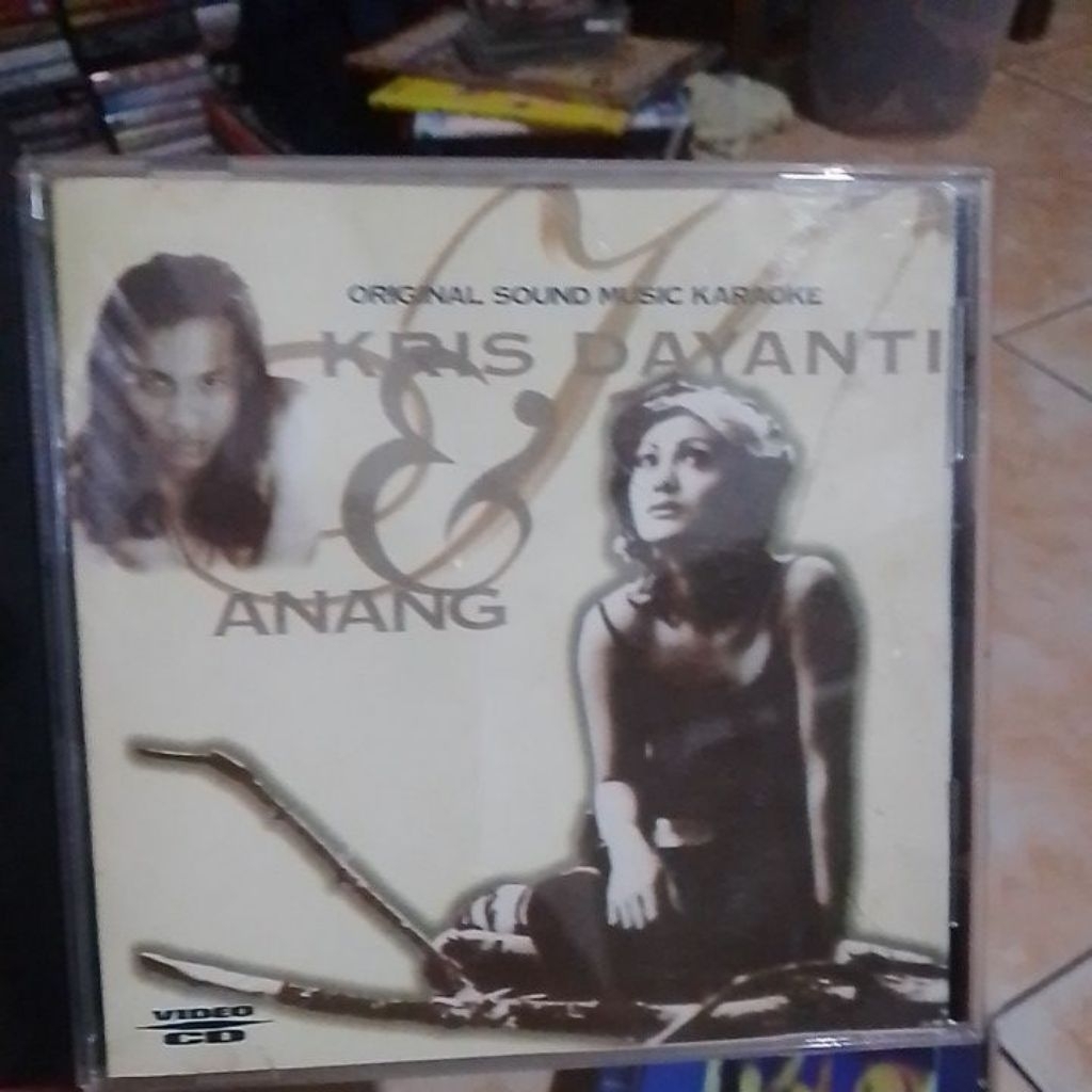 VCD KARAOKE KRISDAYANTI VS ANANG