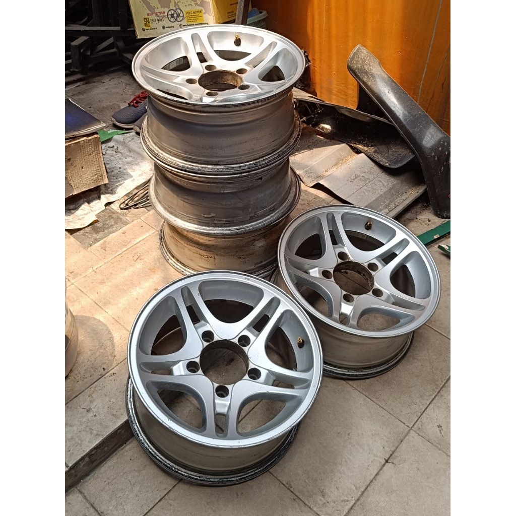 velg suzuki jimny 2001 copotan escudo vitara sidekick
