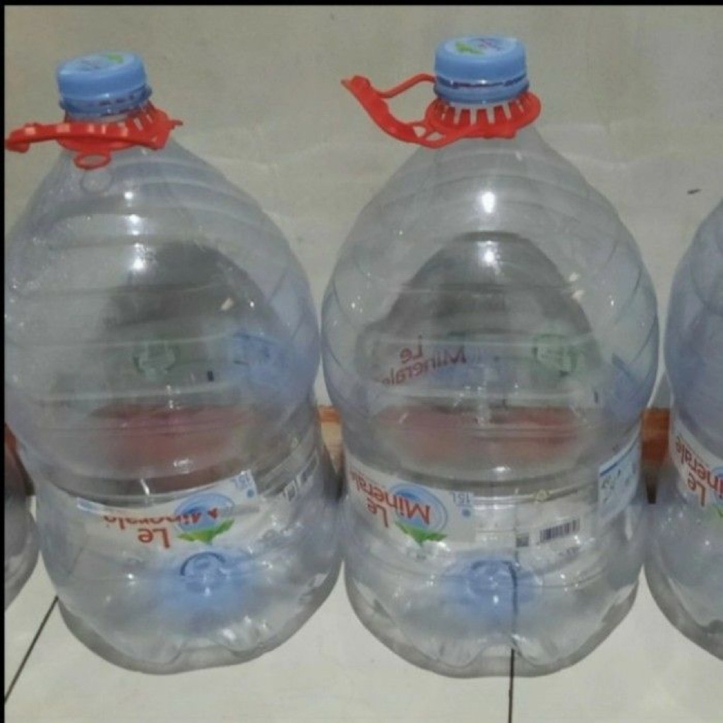 Galon LeMineral kosong