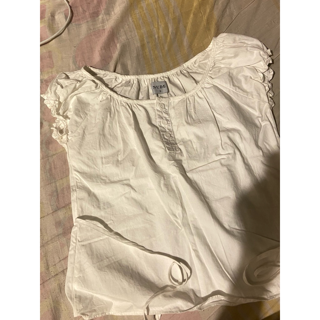 preloved nude the label
