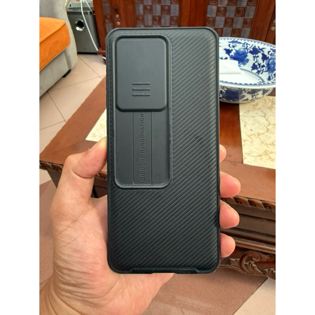 Nillkin CamShield Case - Samsung S20 Ultra  - Desain Tipis, Material PC Matte, Cover Kamera Slide