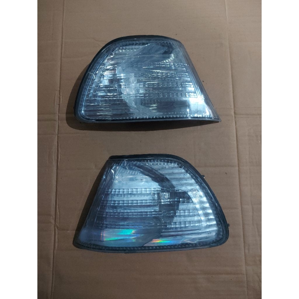 Lampu sein toyota Kijang Kapsul th 2003-2004 tipe LGX, SGX, Krista original second