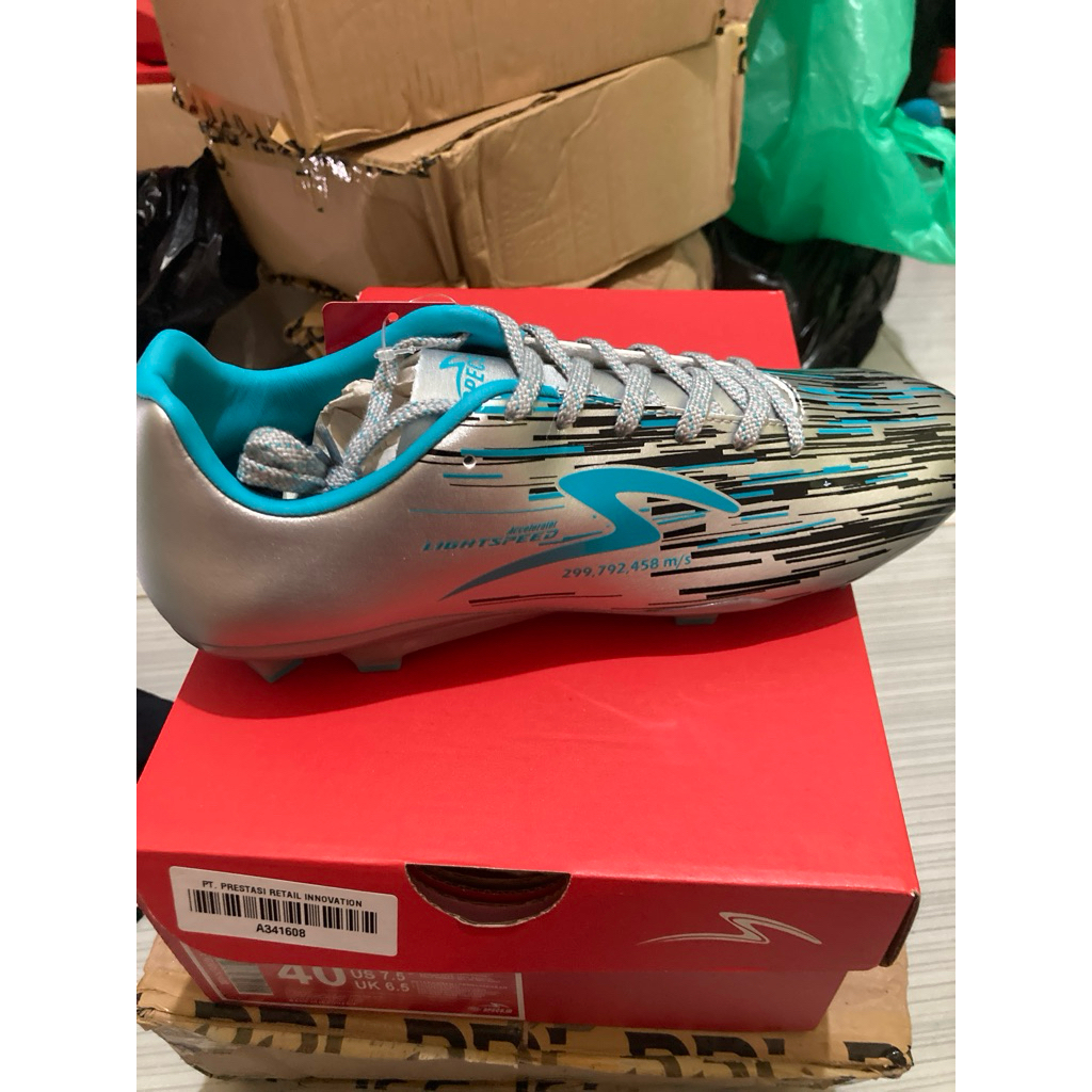 Sepatu Bola Specs Lightspeed reborn FG silver black aqua