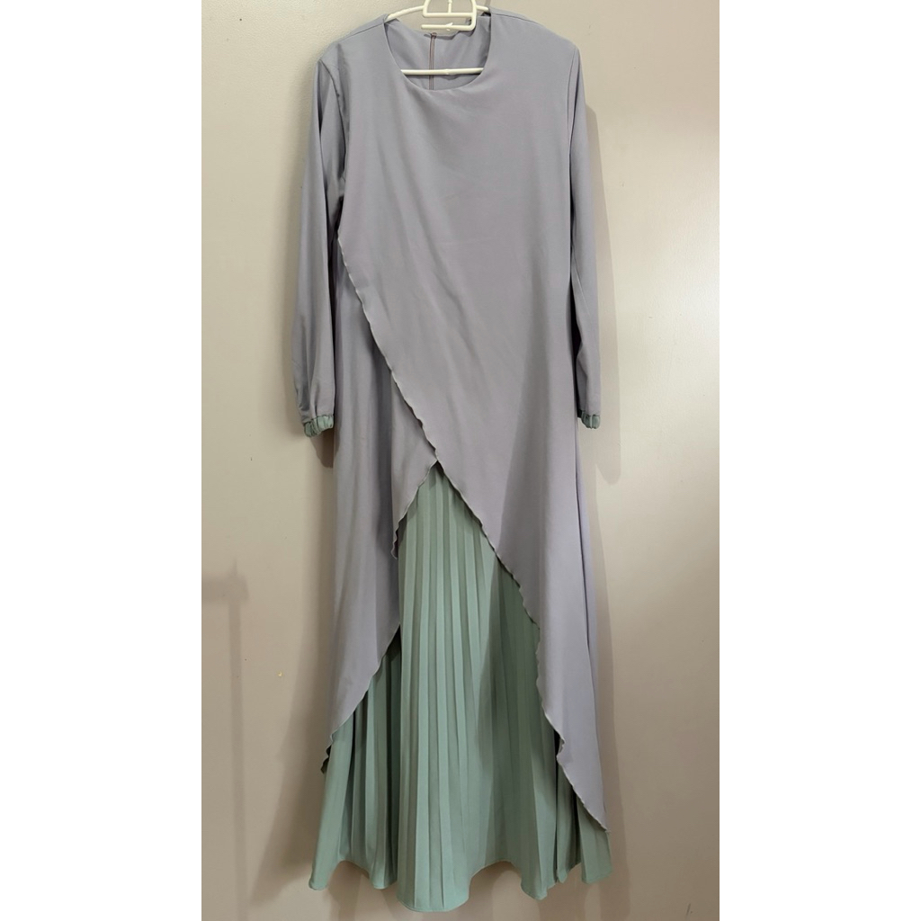 (Preloved) Gamis Dress Lavender Hijau Tosca Warna Soft Pastel Plisket