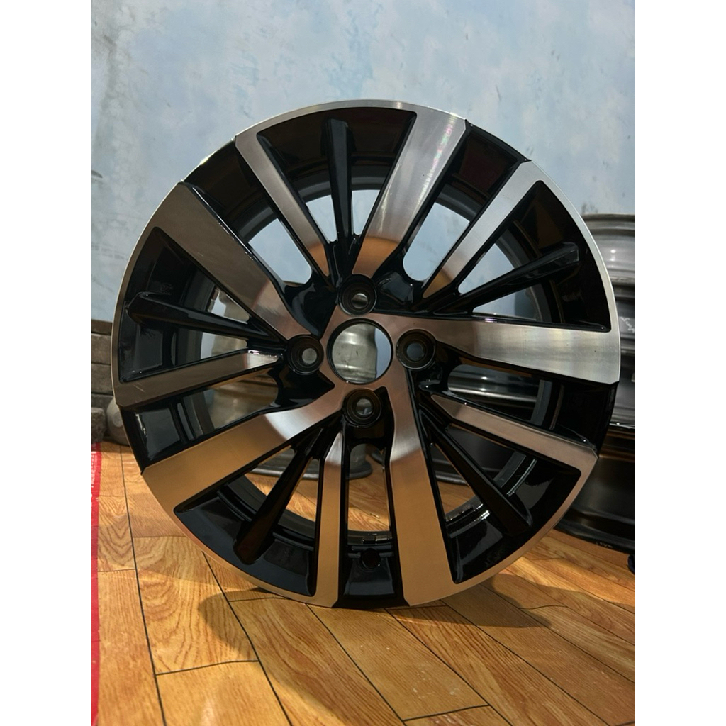 velg serep Honda city hatchback R16 PCD 4/100 kondisi masih bagus tidak peyang atau pecah
