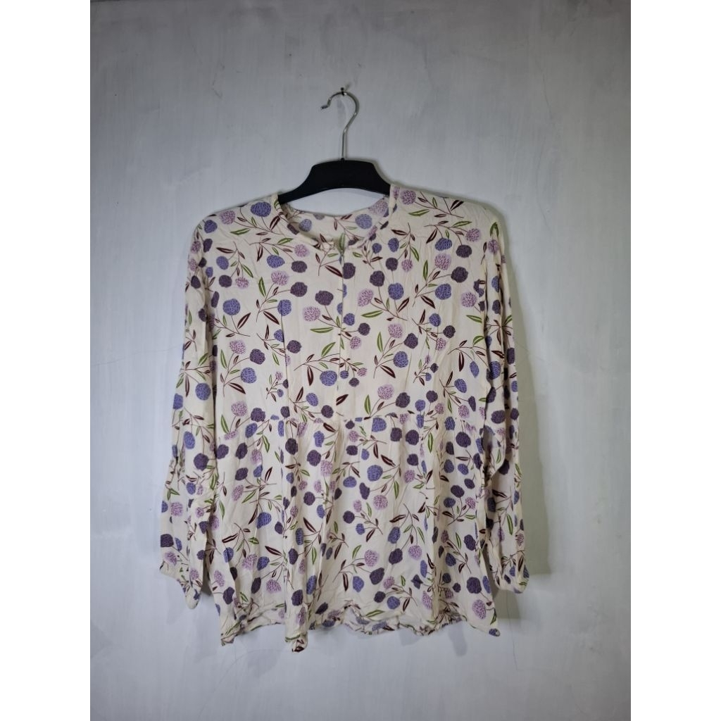 PL atasan wanita putih