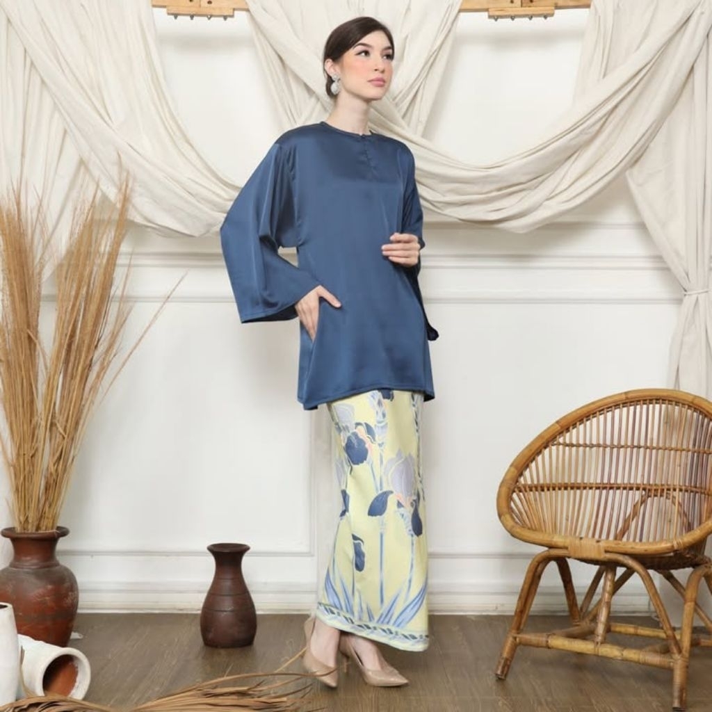 Kebaya Navy | Kebaya Premium | Kebaya Wisuda | Kebaya Modern | Kebaya Wanita | Baju Kurung | Kurung 