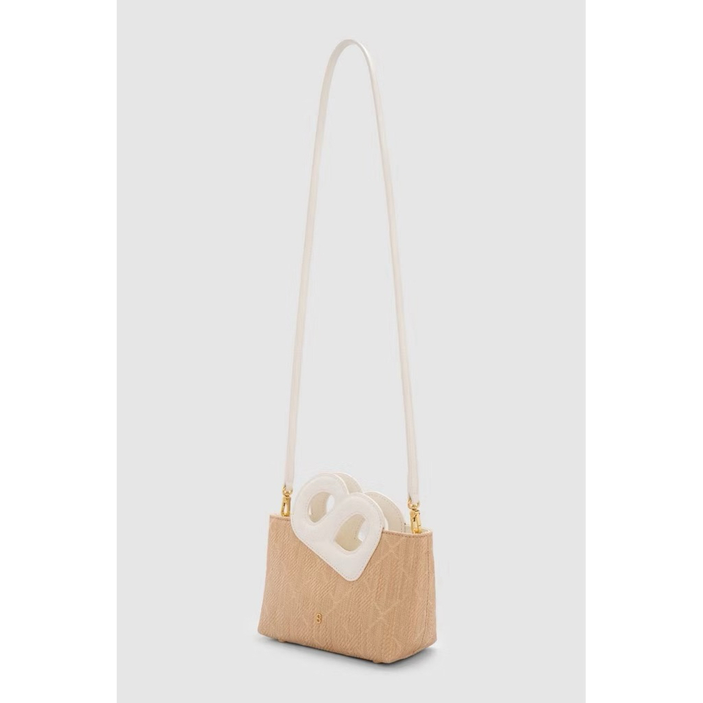 Nina Wicker Bag White Buttonscarves