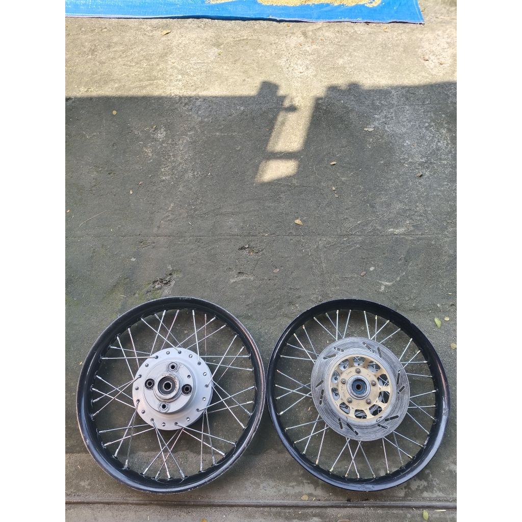 VELG SET JARI JARI MEGAPRO/GL PRO RING 17 SIAP PAKAI