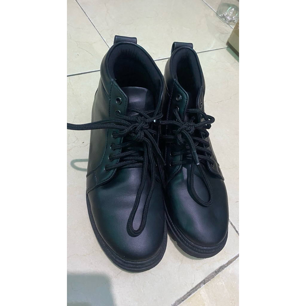 preloved adorable projects boots