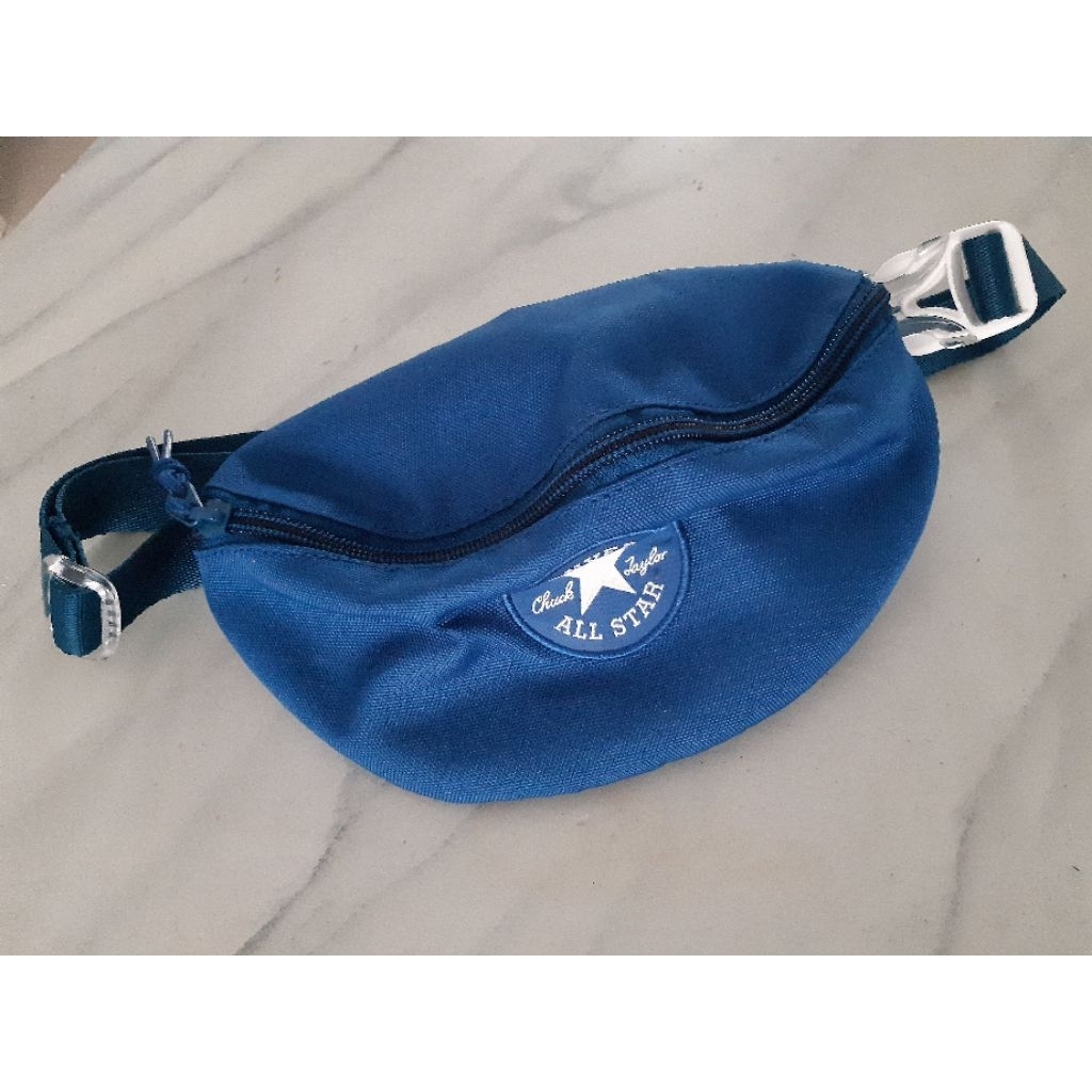 tas pinggang selempang converse original