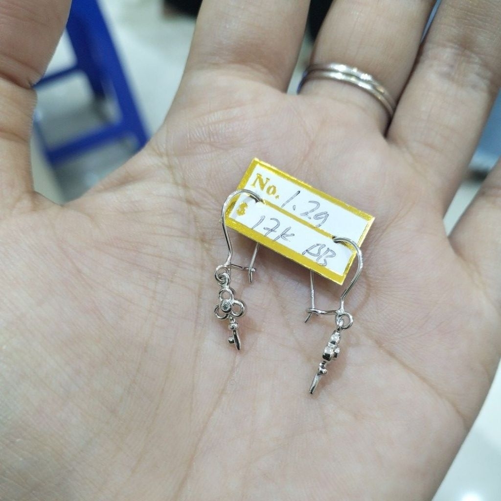 anting kait juntay kunci anak