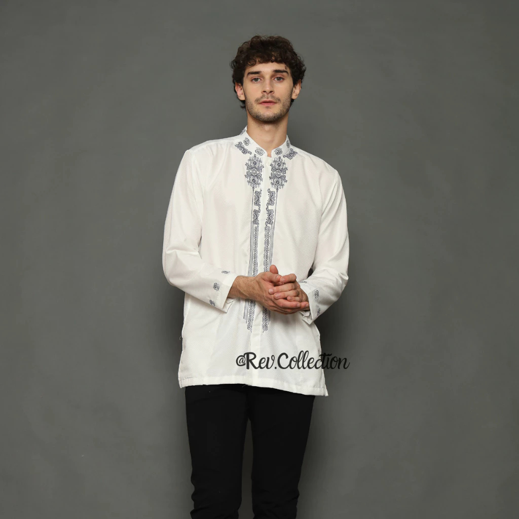 Baju Koko Lengan Panjang Putih Bordir Biru Pria Formal & Casual