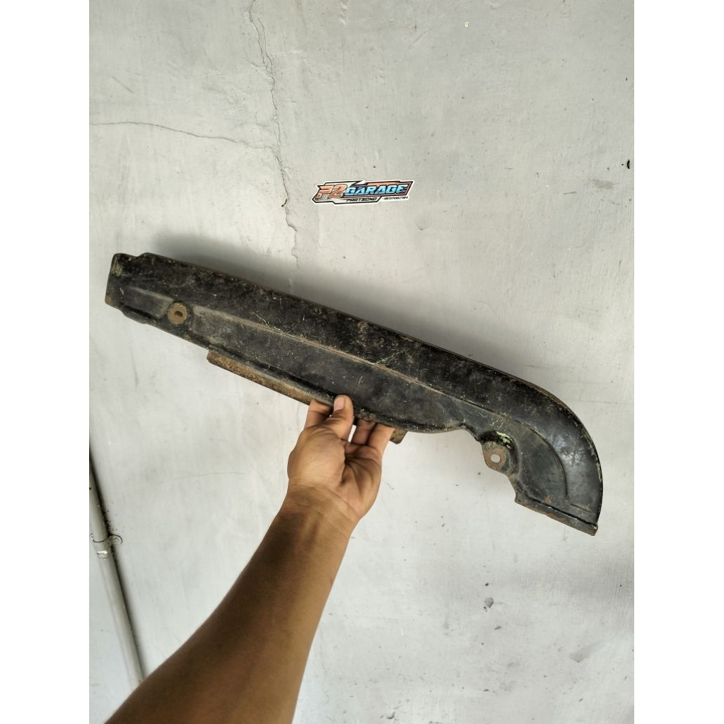 Katengkas tutup rantai atas gl100 original copotan