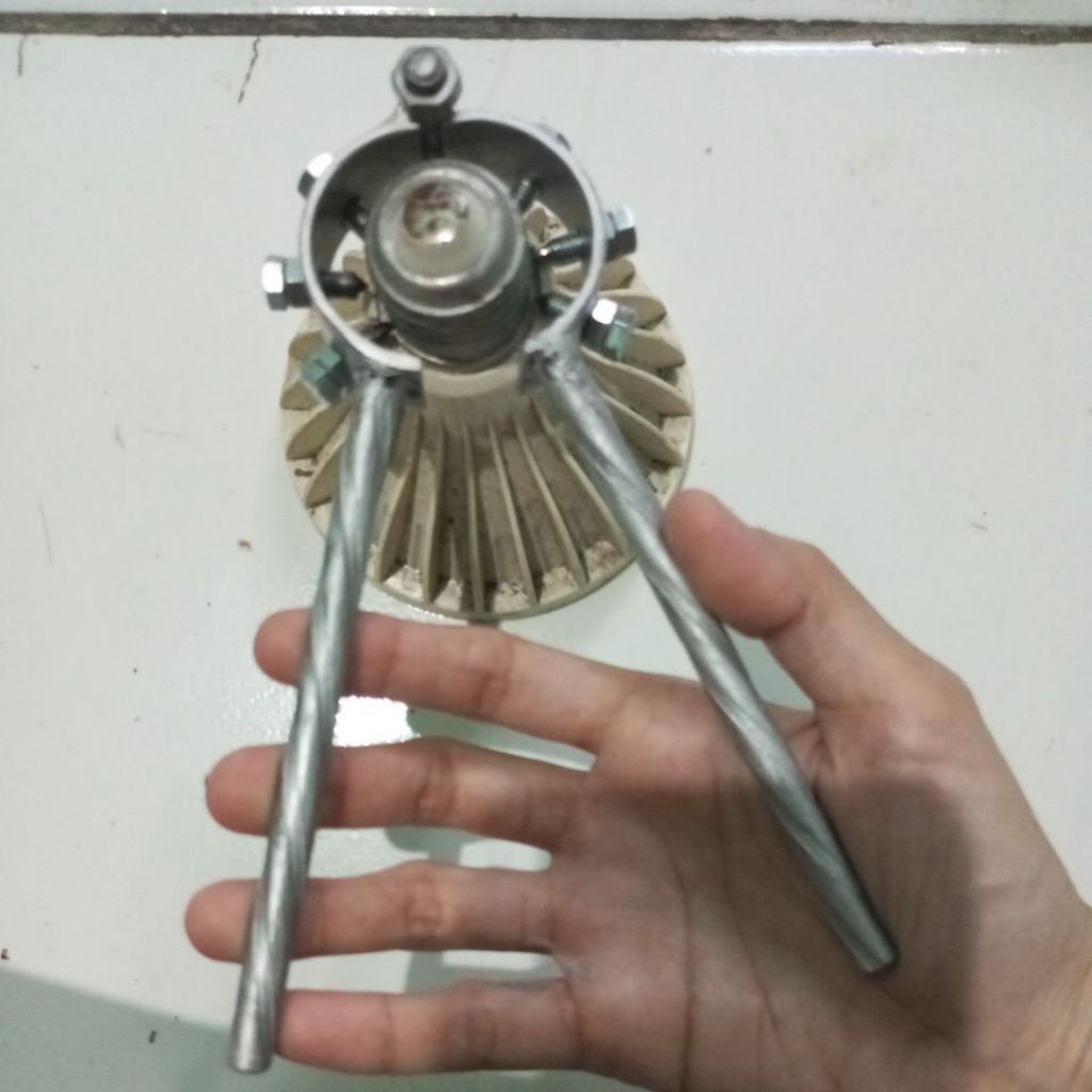 A+Tang penitik drat lampu e27,Alat service lampu