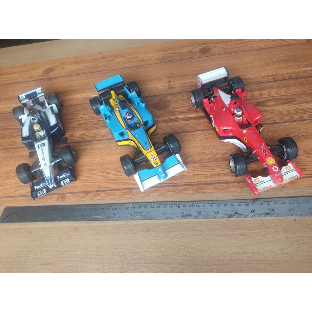 diecast F1 Hotwheels 1:18