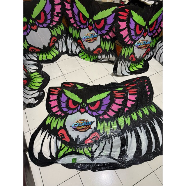 LAYANGAN BURUNG HANTU/CELEPUK AIR BRUSH CUTTING KHAS BALI
