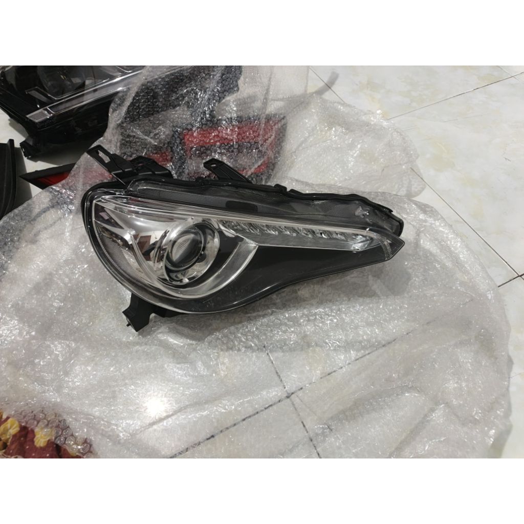 headlamp lampu depan toyota ft 86 toyota 86 kanan 100% original baru