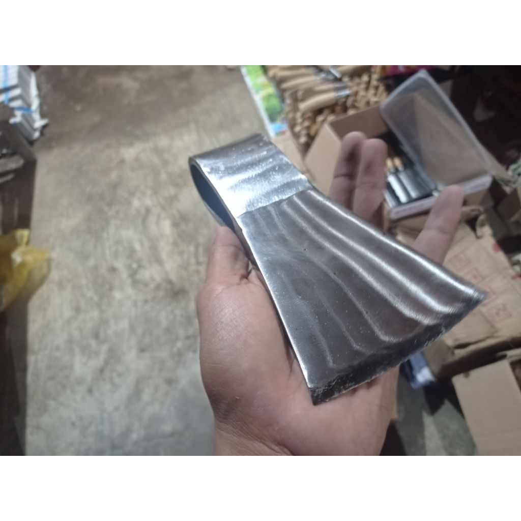 kampak besar bahan baja buat belah kayu