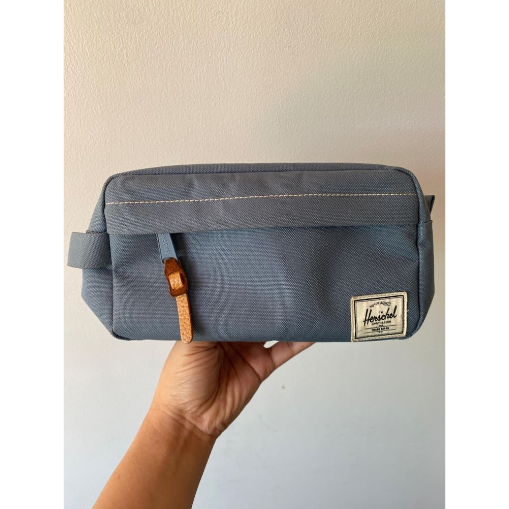 HERSCHEL TRAVEL KIT BLUE MIRAGE (SECOND)