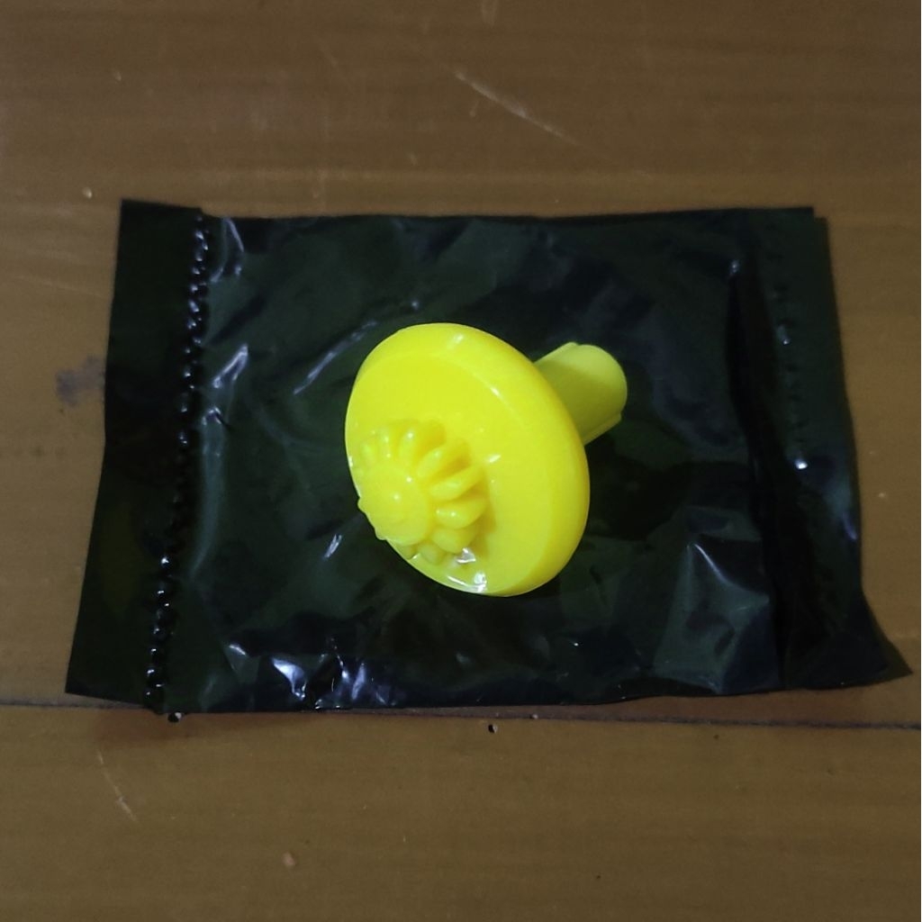 BEYBLADE X BIT ELEVATE / BIT E YELLOW (NEW)