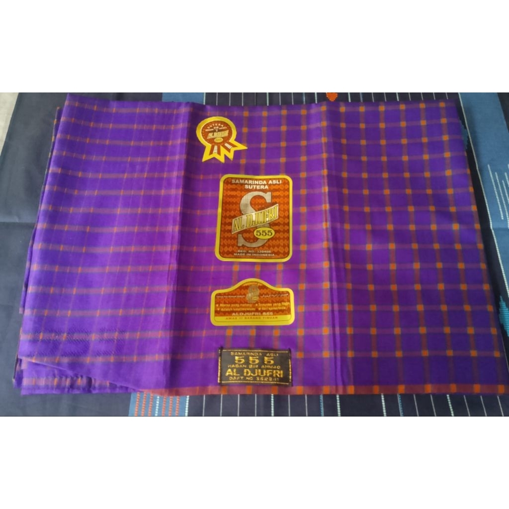 Sarung AL DJUFRIE 555 Full Sutra 210