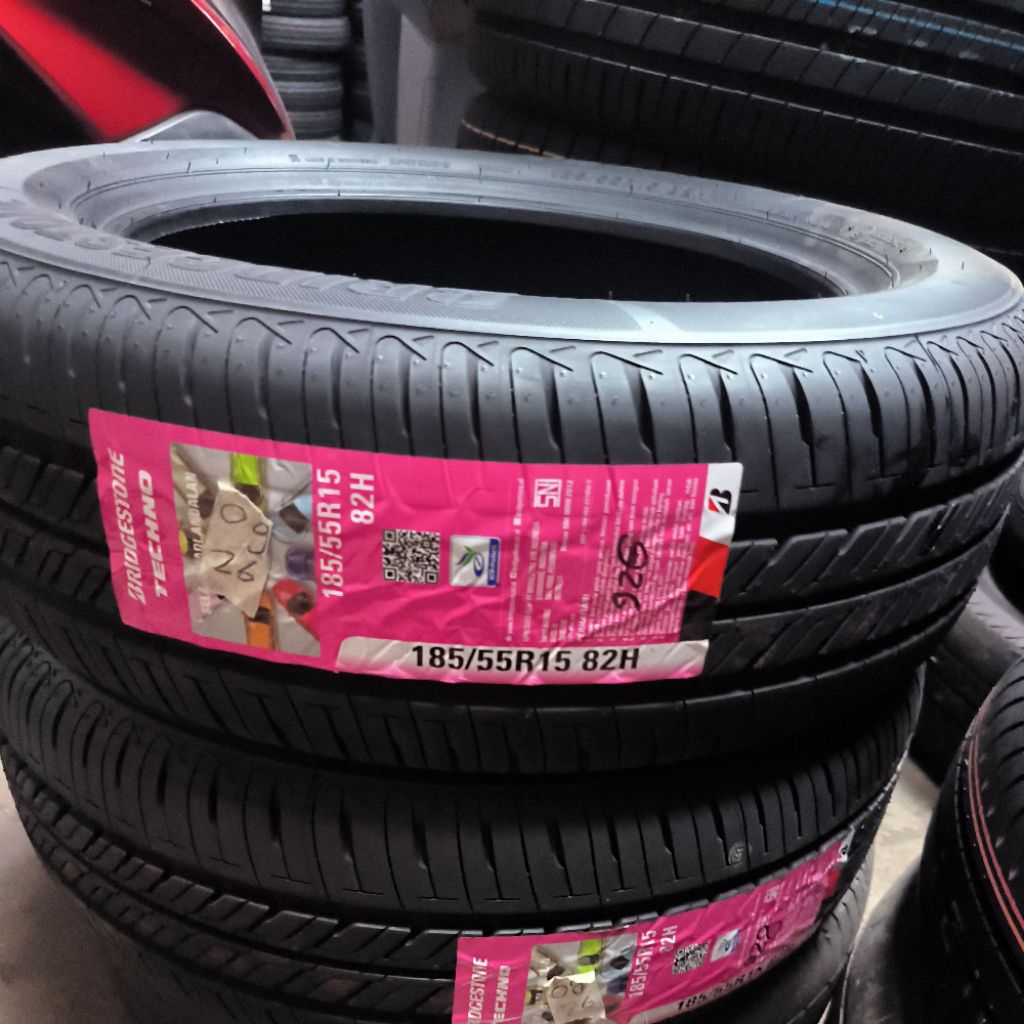 Bridgestone Techno 185/55R15 Dot : 26