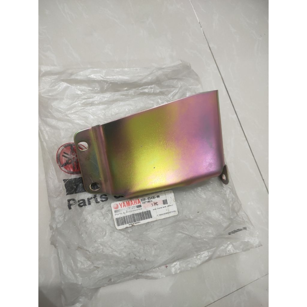 Cover, starting motor plat protektor dinamo starter bawah mesin Yamaha Jupiter Z Orig 5TP-E5436-00
