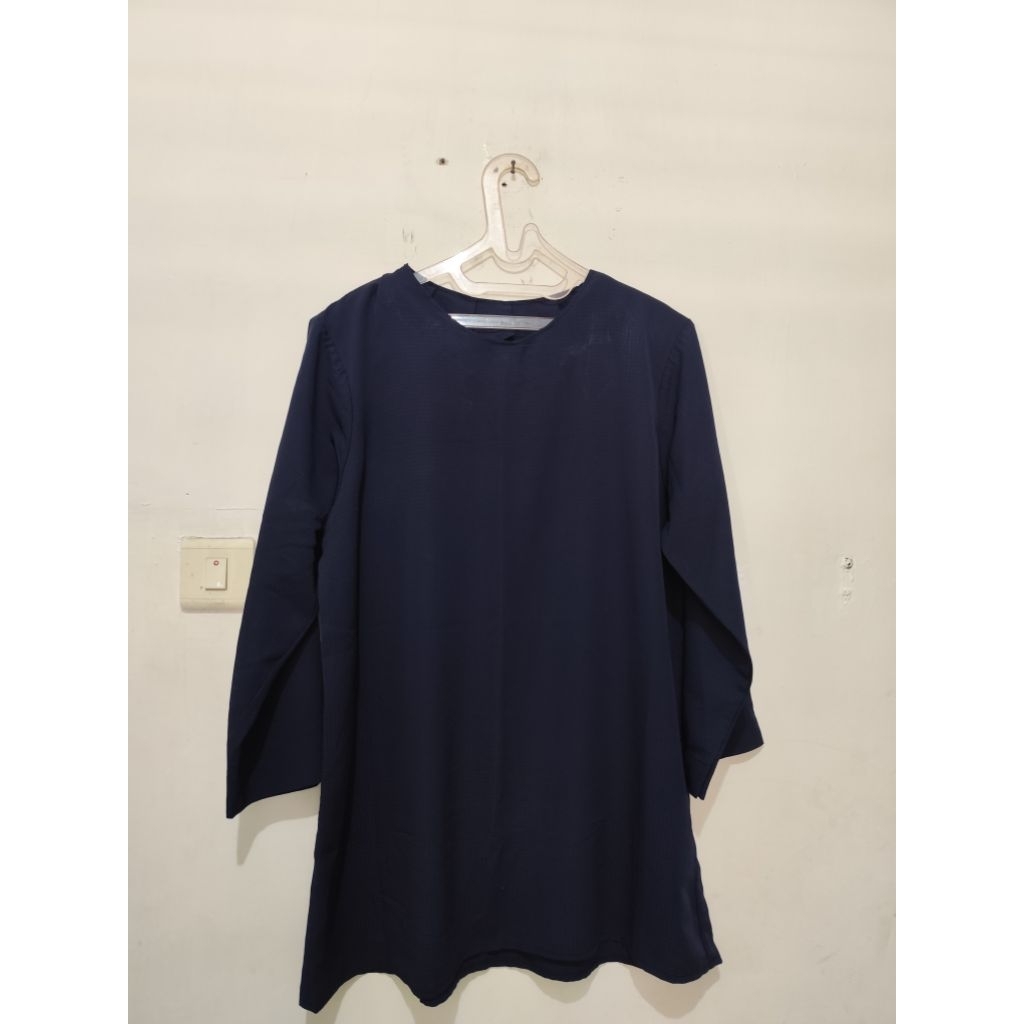 Kaos Biru Dongker