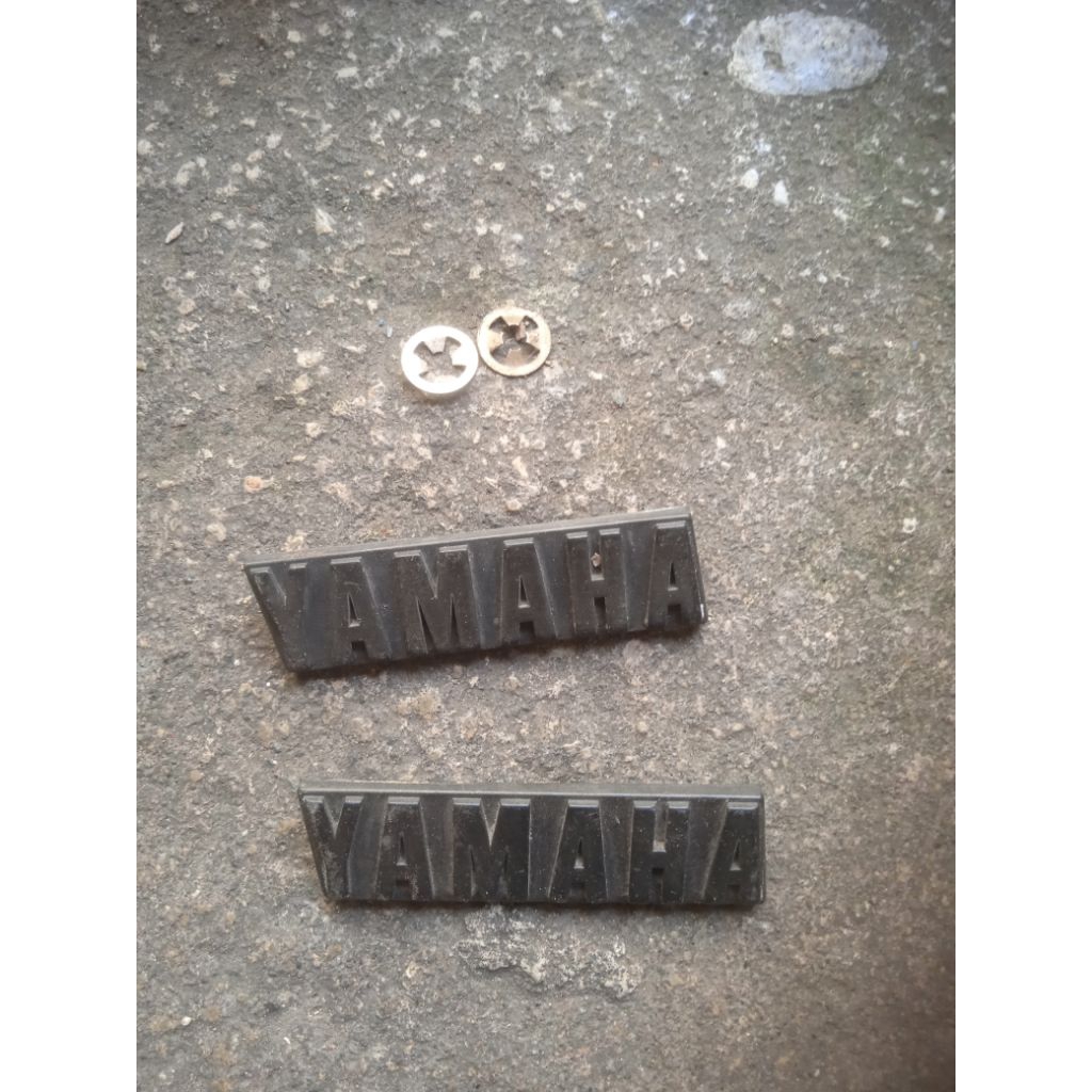 emblem body Yamaha Alfa original