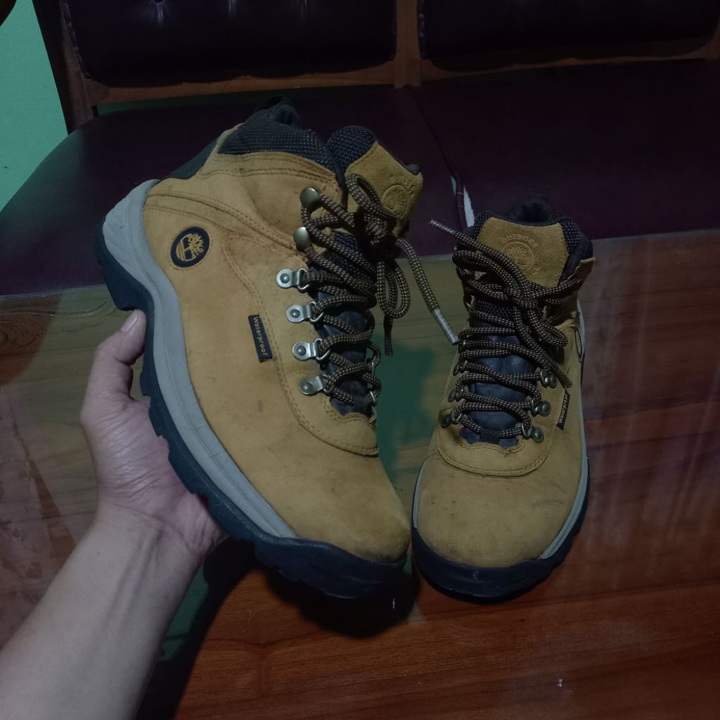 TIMBERLAND WHITE LEDGE WATERPROOF SEPATU HIKING PRIA WANITA SECOND BRANDED