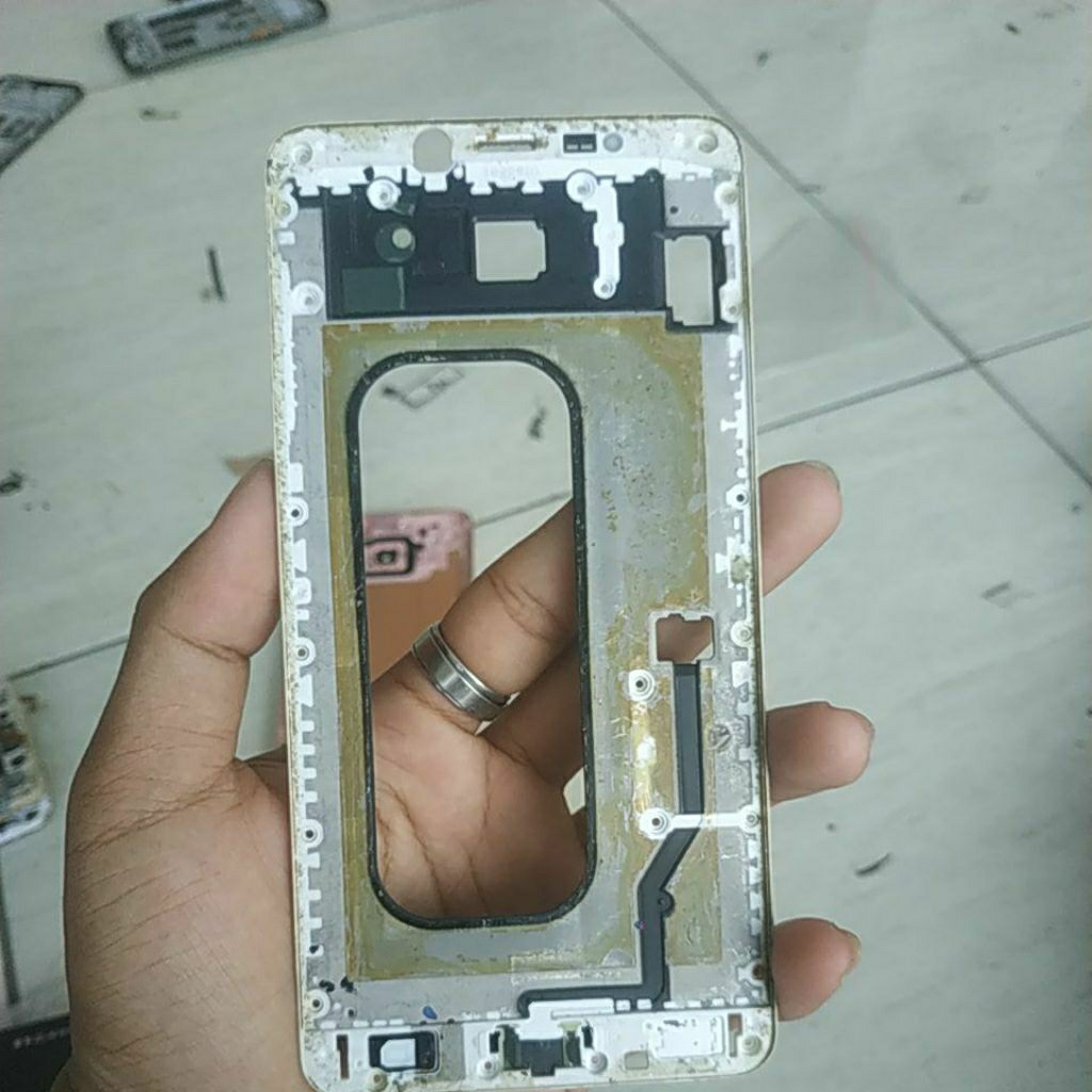 frame only bekas samsung c9