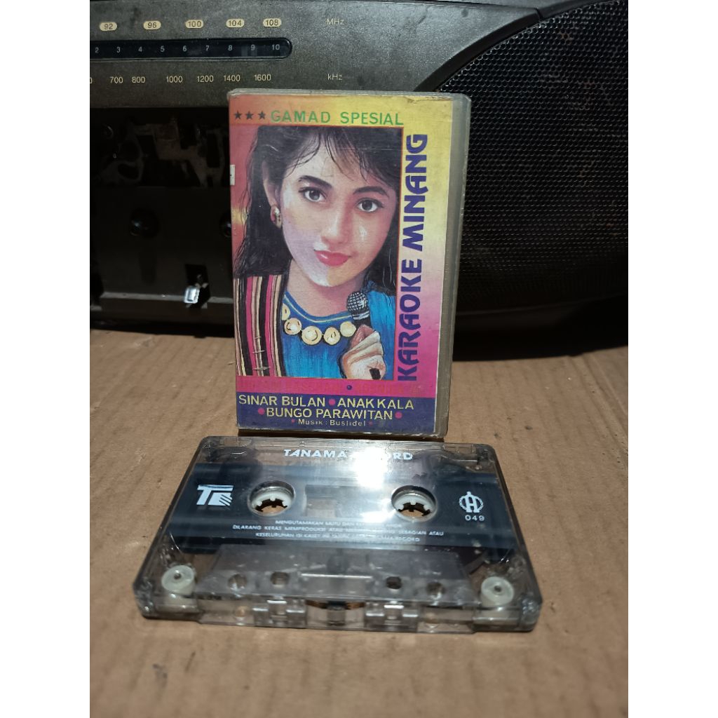 kaset pita karaoke Minang