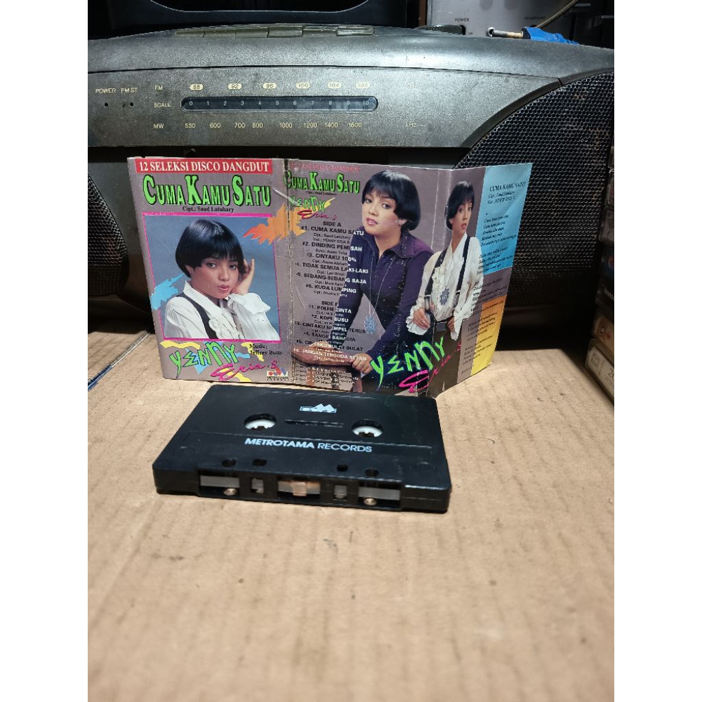 kaset pita 12 seleksi disco dangdut