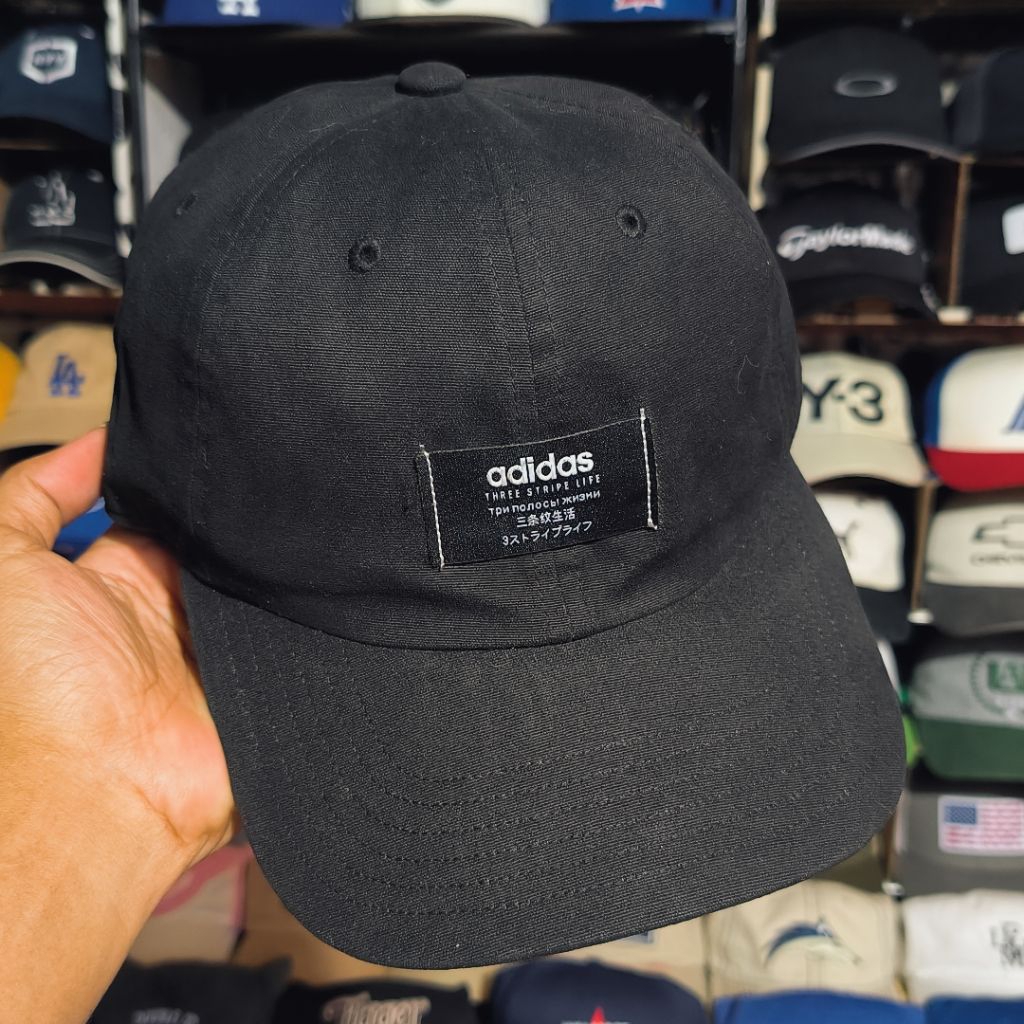 Topi running Adidas Aeroready